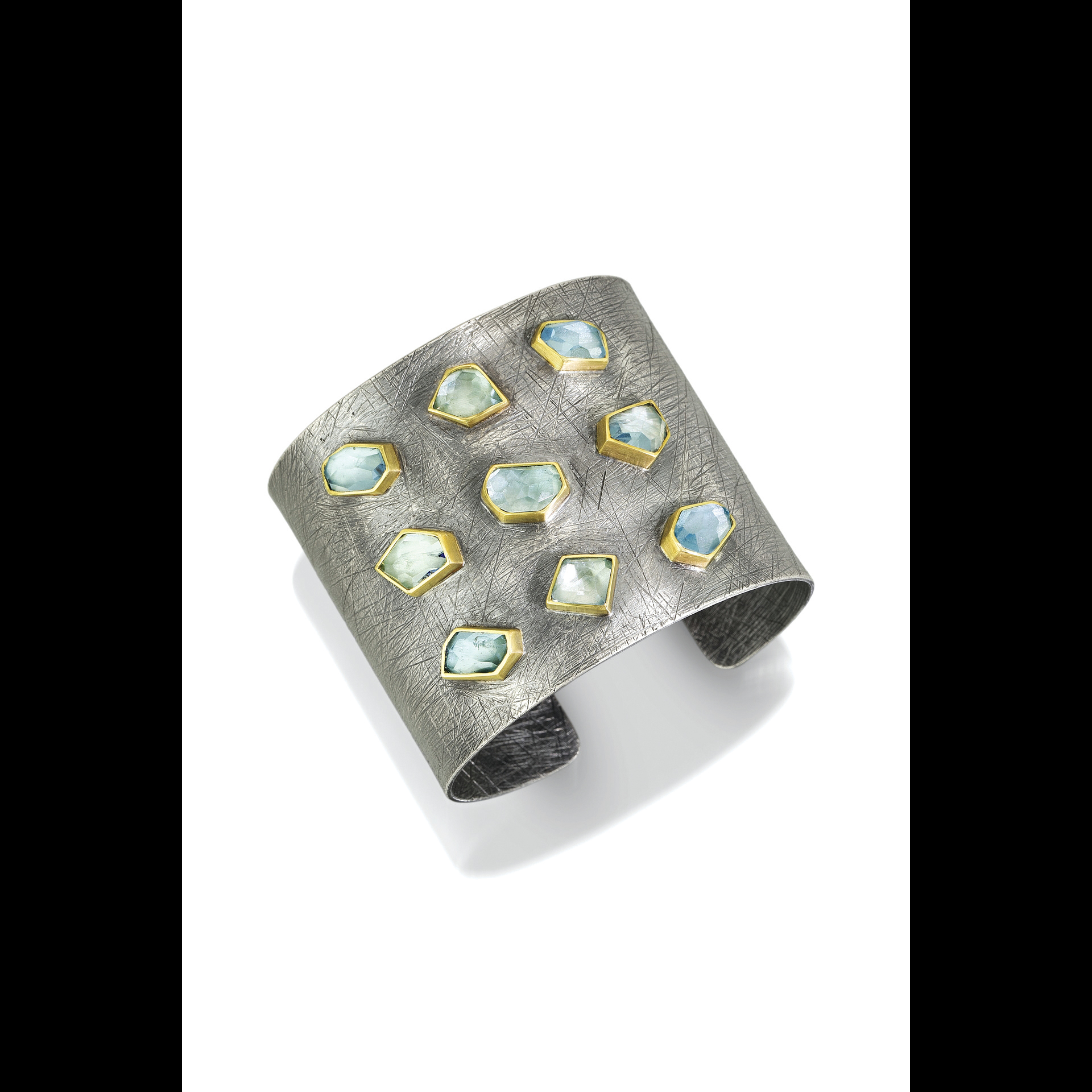 Year in Design Home & Design Magazine